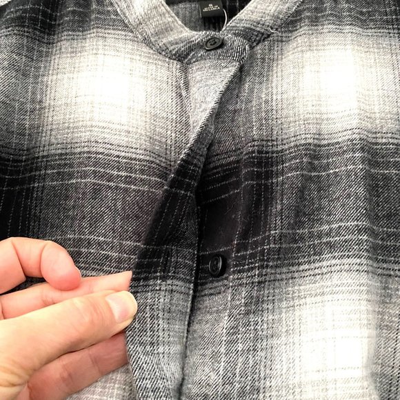 Banana Republic Plaid Flannel Shirt Blouse Long Sleeves Black White S - Picture 5 of 15